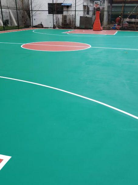 南陵 球场长期使用易出现地面开裂